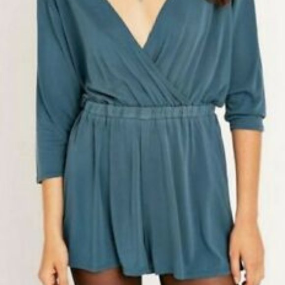 Silence + Noise Grey Romper - Size XS - Picture 2 of 5